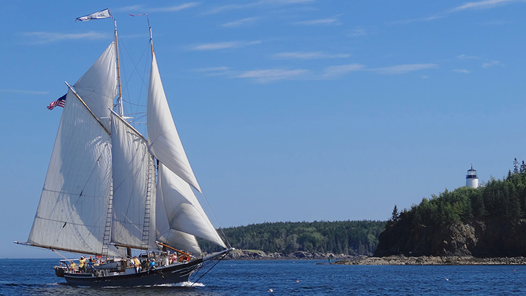 Schooner Lewis R. French - Maine Sailing Vacations & Windjammer Cruises ...